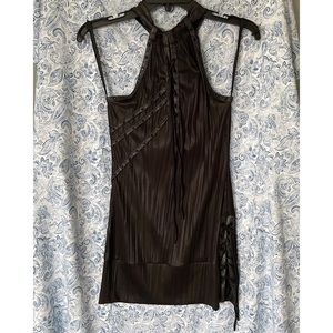 Salvage black tunic style tank - keyhole back